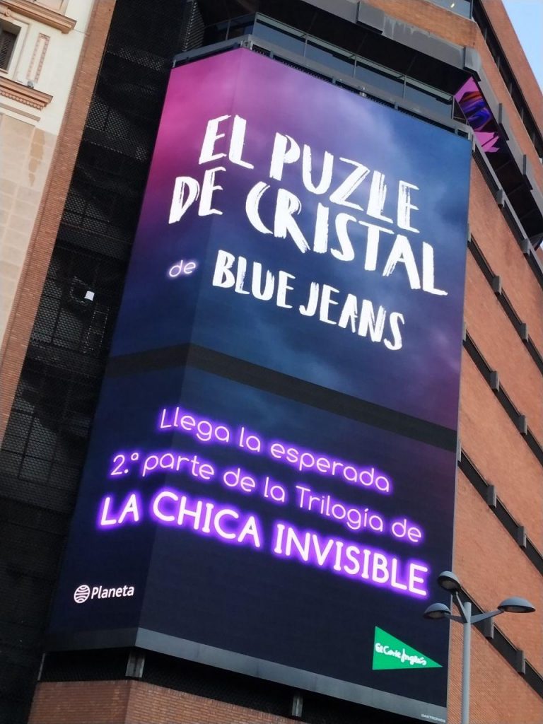 Ya conocemos la portada de ‘El puzle de cristal’, lo último de Blue Jeans