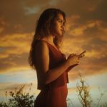 Amaia deslumbra con su nuevo single “El relámpago”.