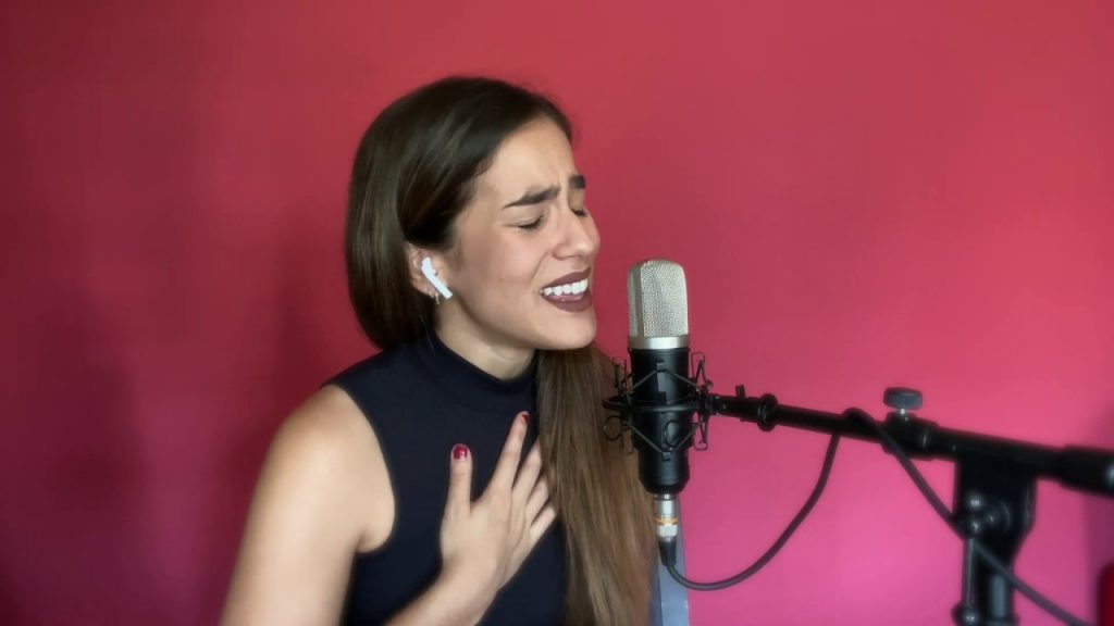 Julia Medina se deja el corazón en una canción inédita