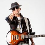 Lex despide el verano con “Something”.