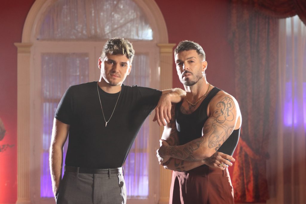 Pepe Bernabé conquista junto a Rasel en “Desvestirte”