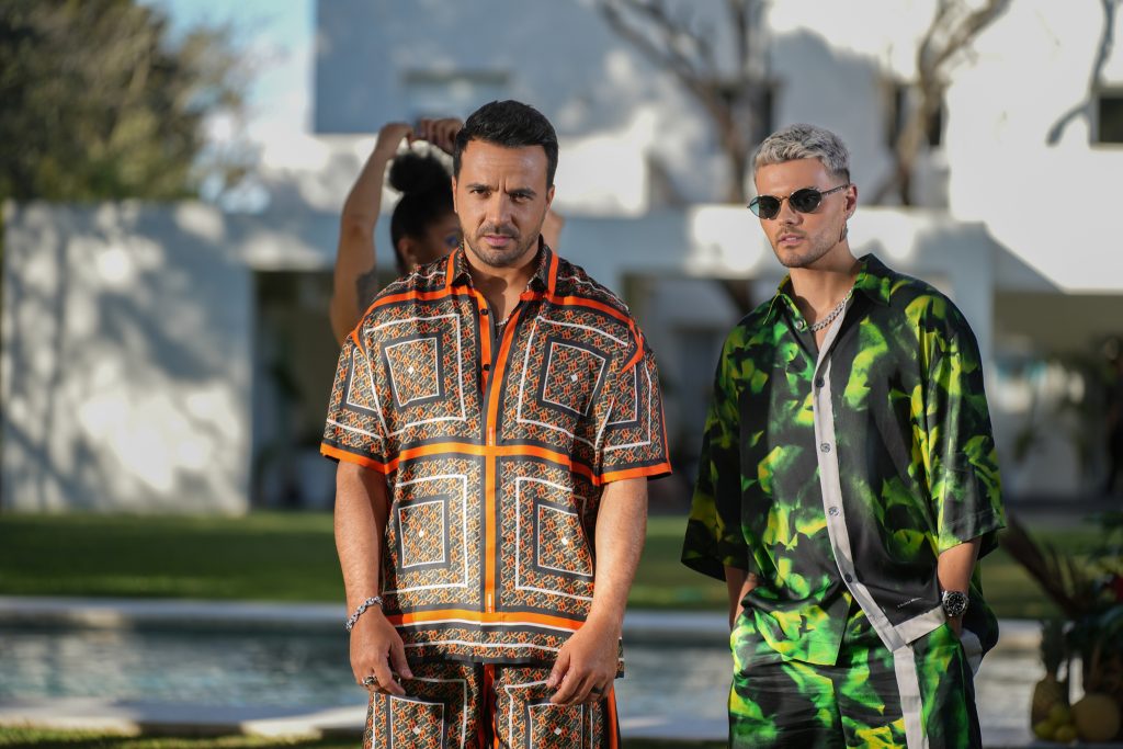 bora bora luis fonsi y abraham mateo