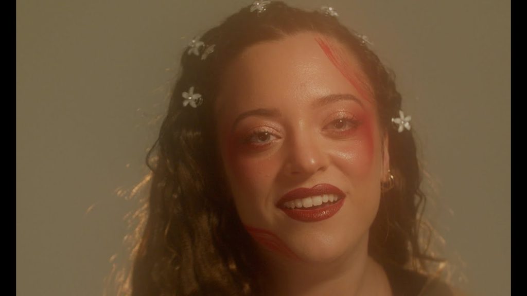 Noelia Franco nos presenta su positiva “Vibra”