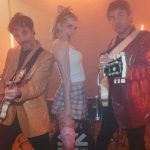 Samantha y Despistaos resucitan los 2000 en “Pa que estemos juntos”