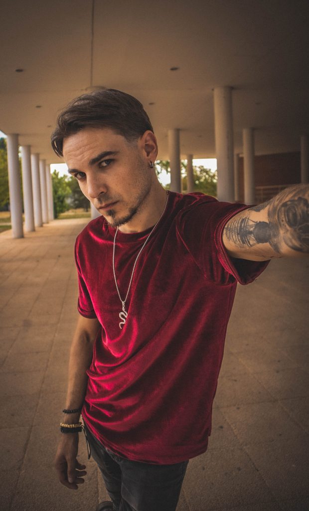 Rubén Kelsen nos llega al corazón con “Catorce”