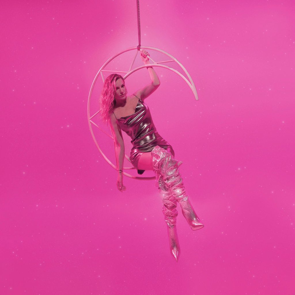 Edurne nos empodera con “NADA”