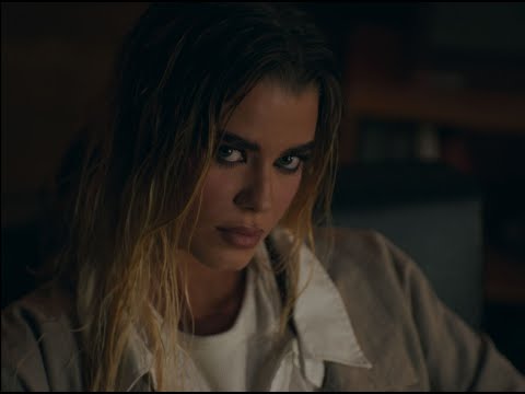 Sazza nos emociona con “Copia de Nosotras”