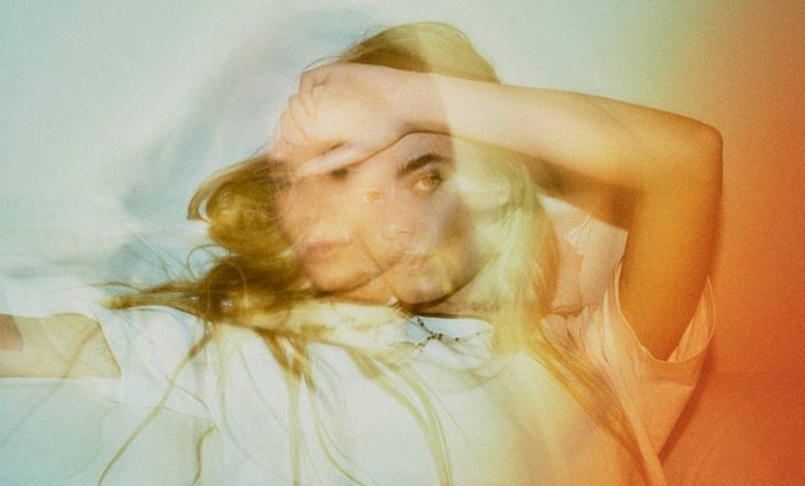 Sazza nos conquista con “Nómada”