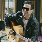 Bustamante afianza su romanticismo con “Hola Que Tal”