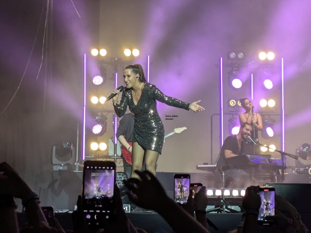 Malú hace brillar sus éxitos en Alcalá de Henares