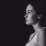 Yarea nos rompe el corazón con “Loba”