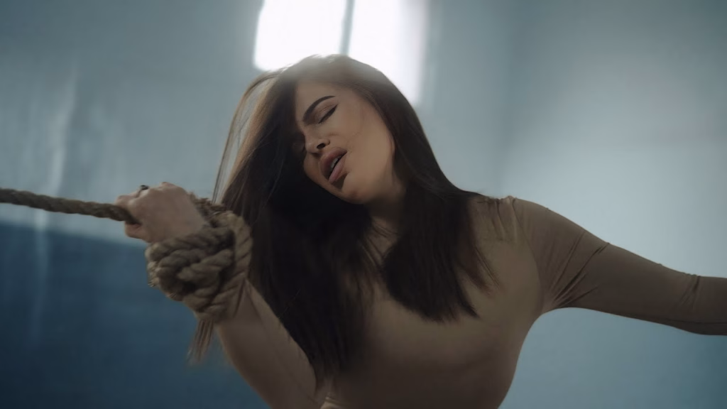 María Isabel regresa con fuerza en “Ansiedad”