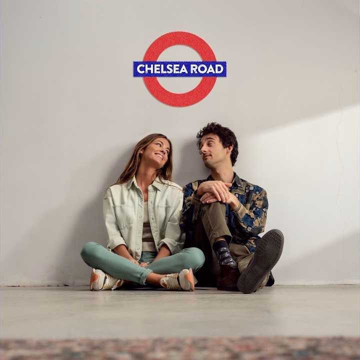 Sofía Ellar y Mateo Falgas nos invitan a pasear por “Chelsea Road”