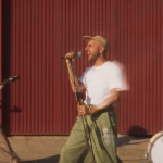 Nil Moliner continúa definiendo su “Nexo 8” con “Ha pasado algo”