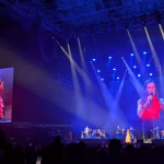 Ana Belén y su histórica elegancia dejan huella en el Movistar Arena 